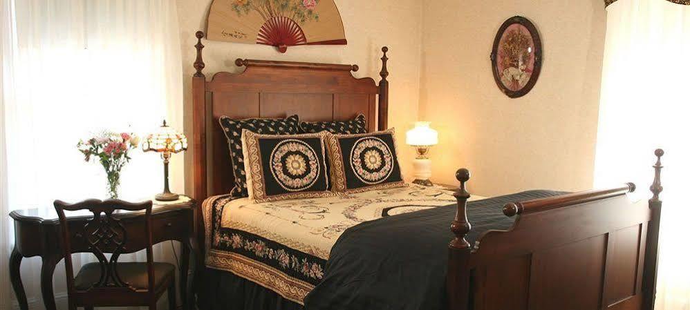 Isaiah Jones Homestead Bed&Breakfast Sandwich Exterior foto